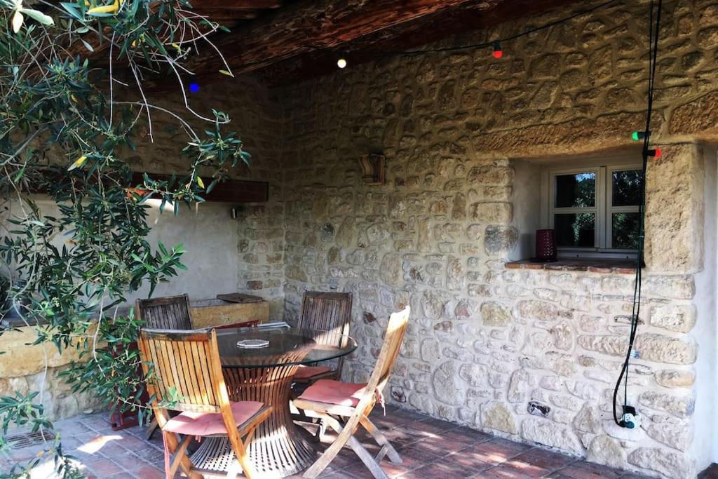 Gite Des Amis Domaine De Mas Caron Caromb Dış mekan fotoğraf